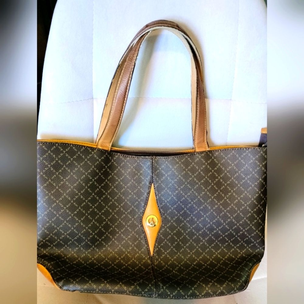 La Tour Eiffel Paris Leather Shoulder Bag